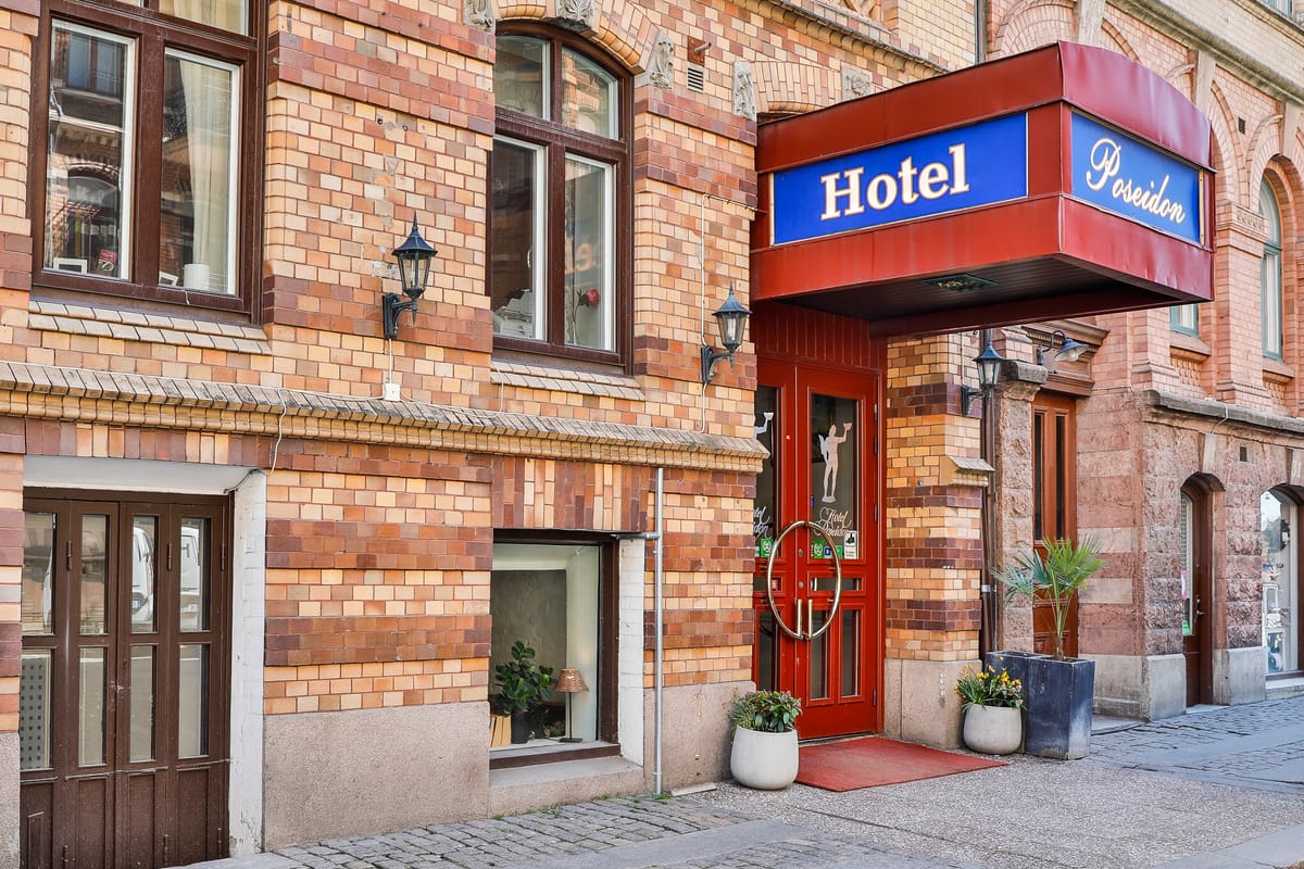 Hotel Poseidon — 4
