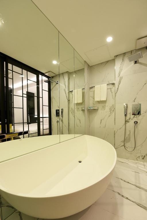 Hotel Infini — 3