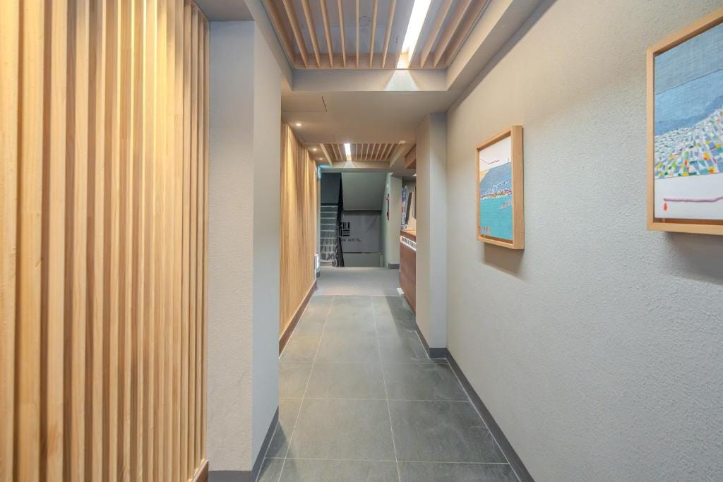 The Square Hostel Jongno — 4
