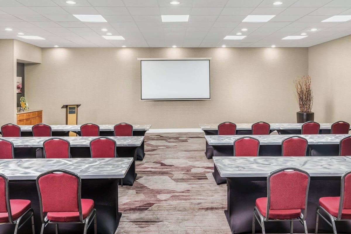 Courtyard by Marriott Orlando Lake Buena Vista at Vista Centre — 5