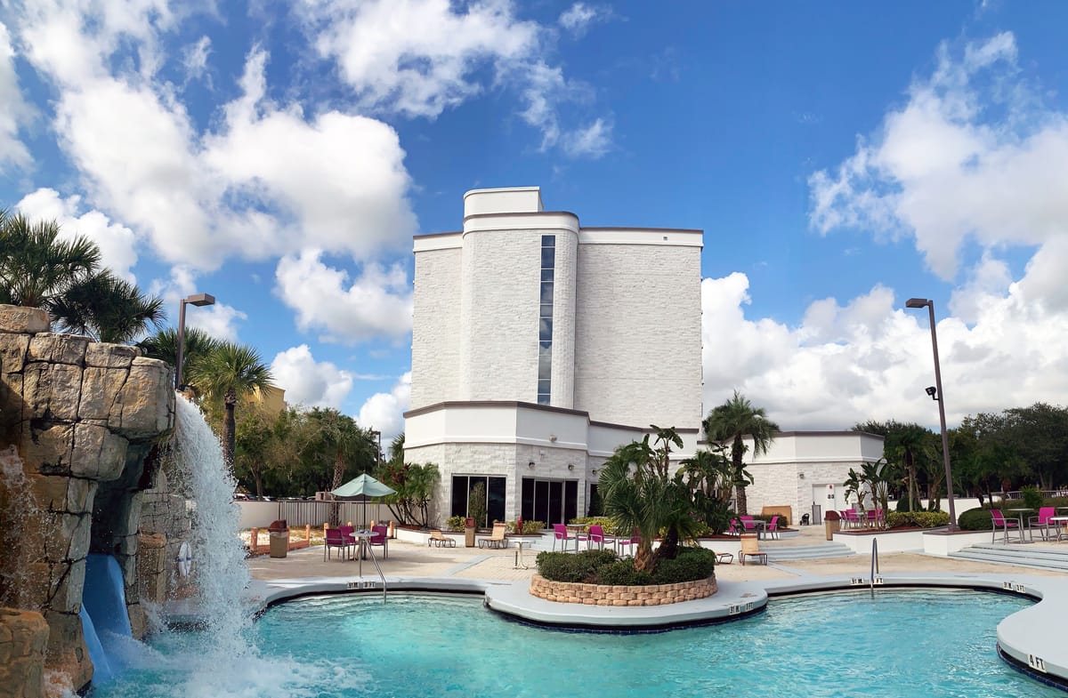 Crowne Plaza Orlando - Lake Buena Vista by IHG — 2