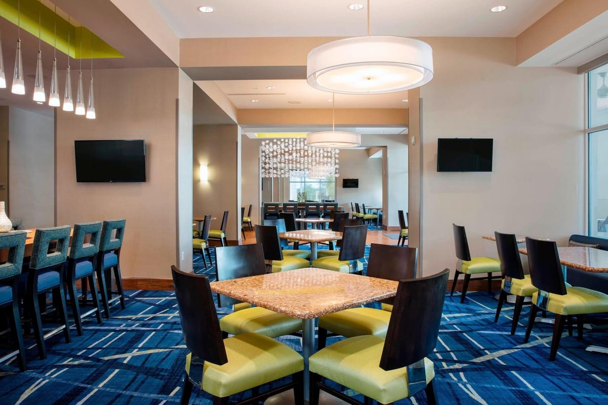 SpringHill Suites by Marriott Orlando at FLAMINGO CROSSINGS® Town Center/Western Entrance — 4