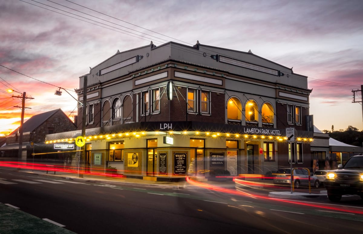 Lambton Park Hotel — 4