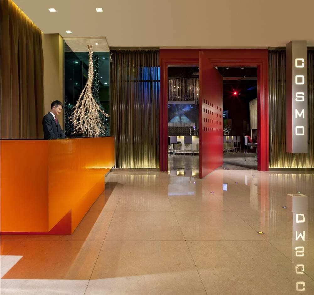 Cosmo Hotel Wan Chai Hong Kong — 2