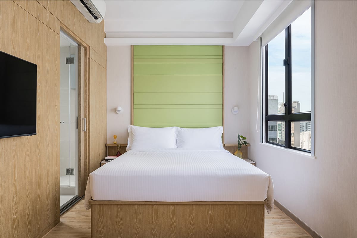 Ying'nFlo, Hong Kong, Wan Chai Gap Road — 5