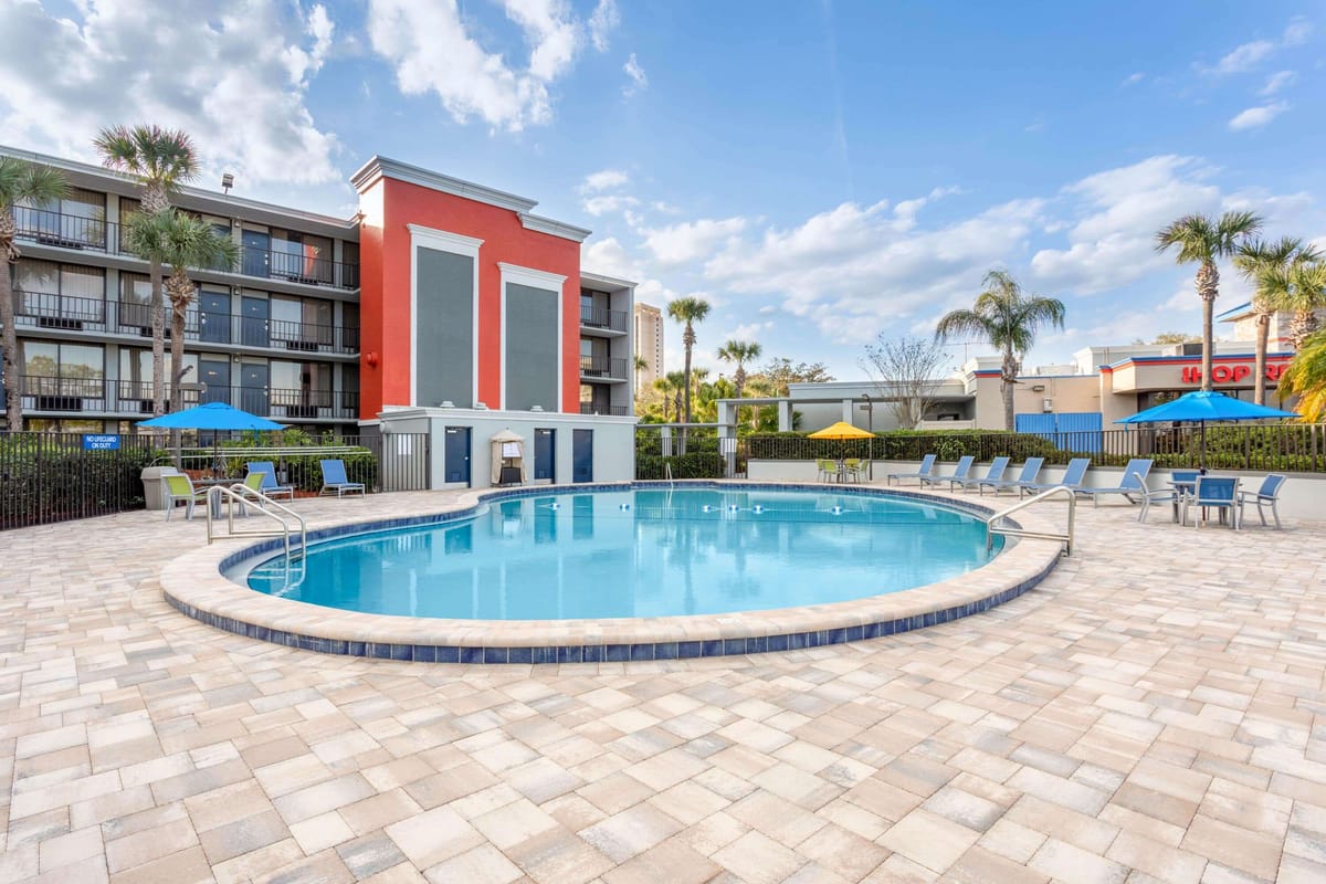 Days Inn by Wyndham Orlando Conv. Center/International Dr — 2