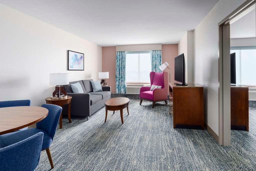 Hilton Garden Inn Orlando at SeaWorld — 4