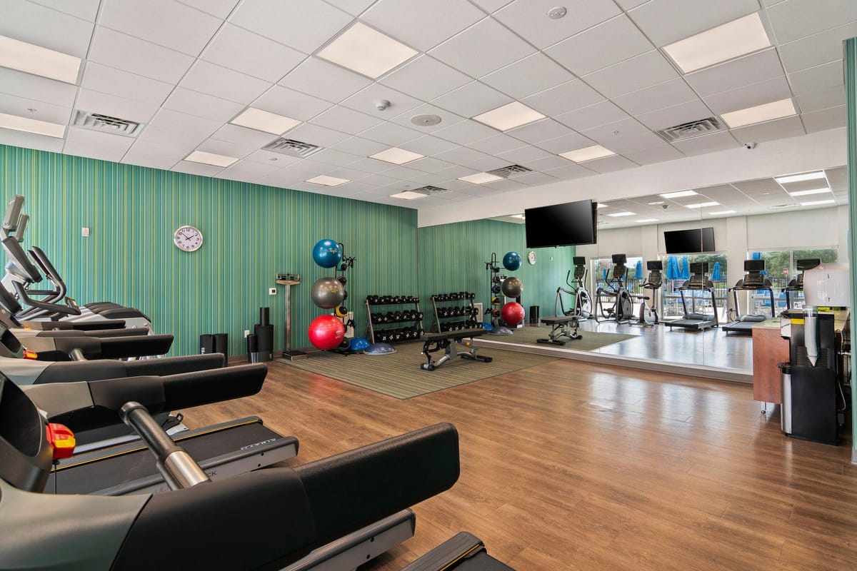 Holiday Inn Express & Suites Orlando - Lake Buena Vista by IHG — 5