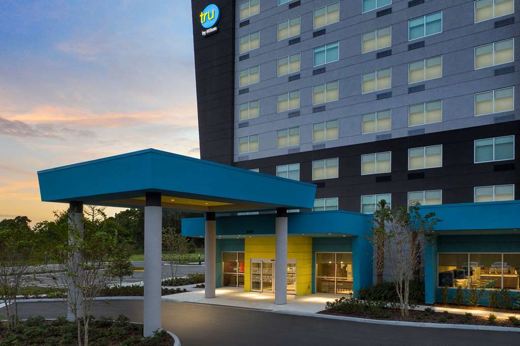 Tru by Hilton Orlando Convention Center Area