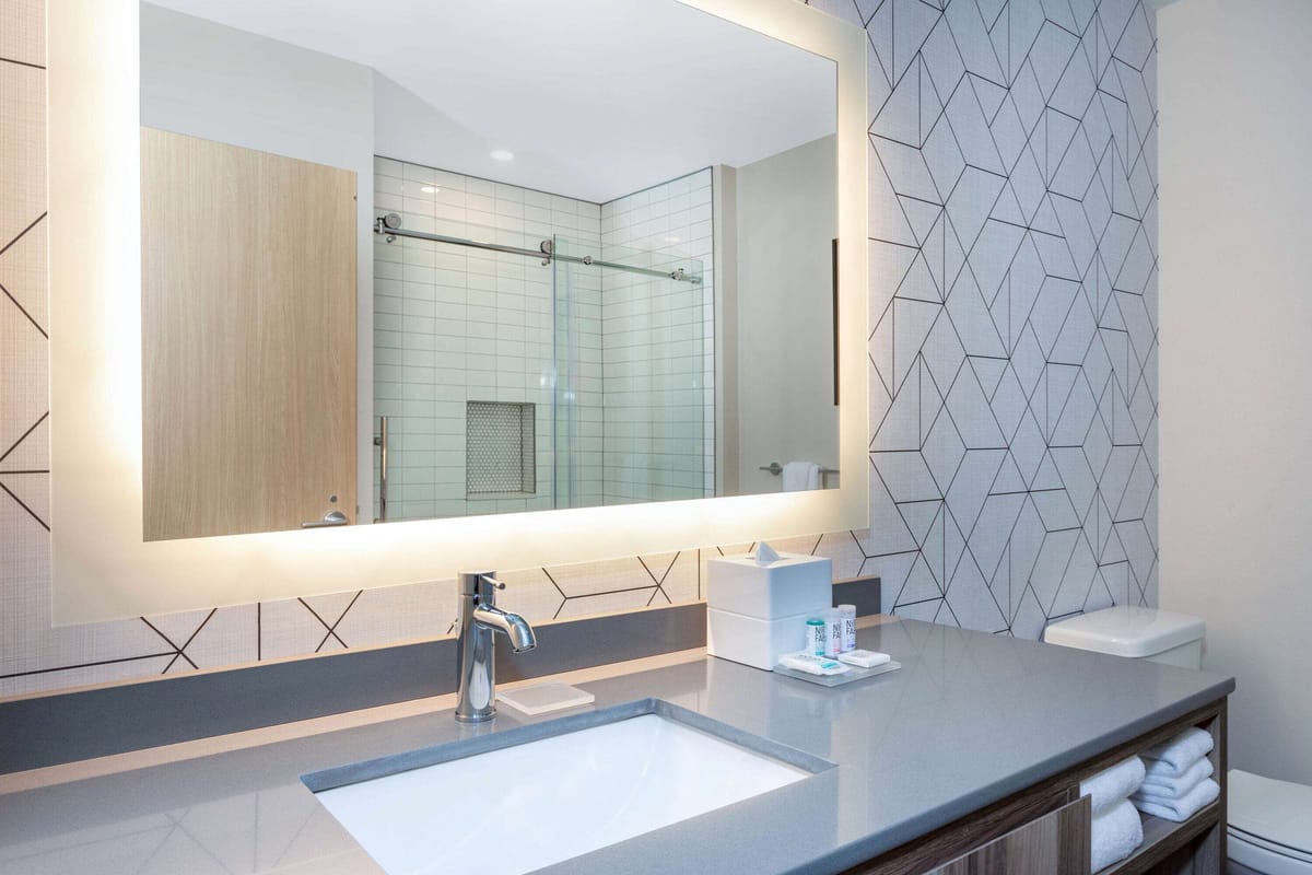 TRYP by Wyndham Orlando — 3