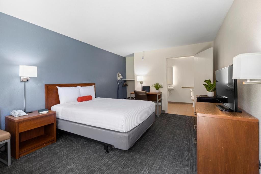 Good Nite Inn Calabasas — 2