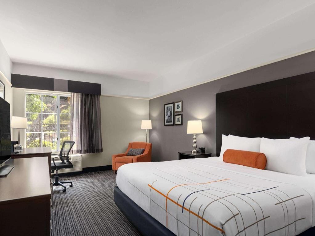 La Quinta by Wyndham Santa Clarita - Valencia — 2