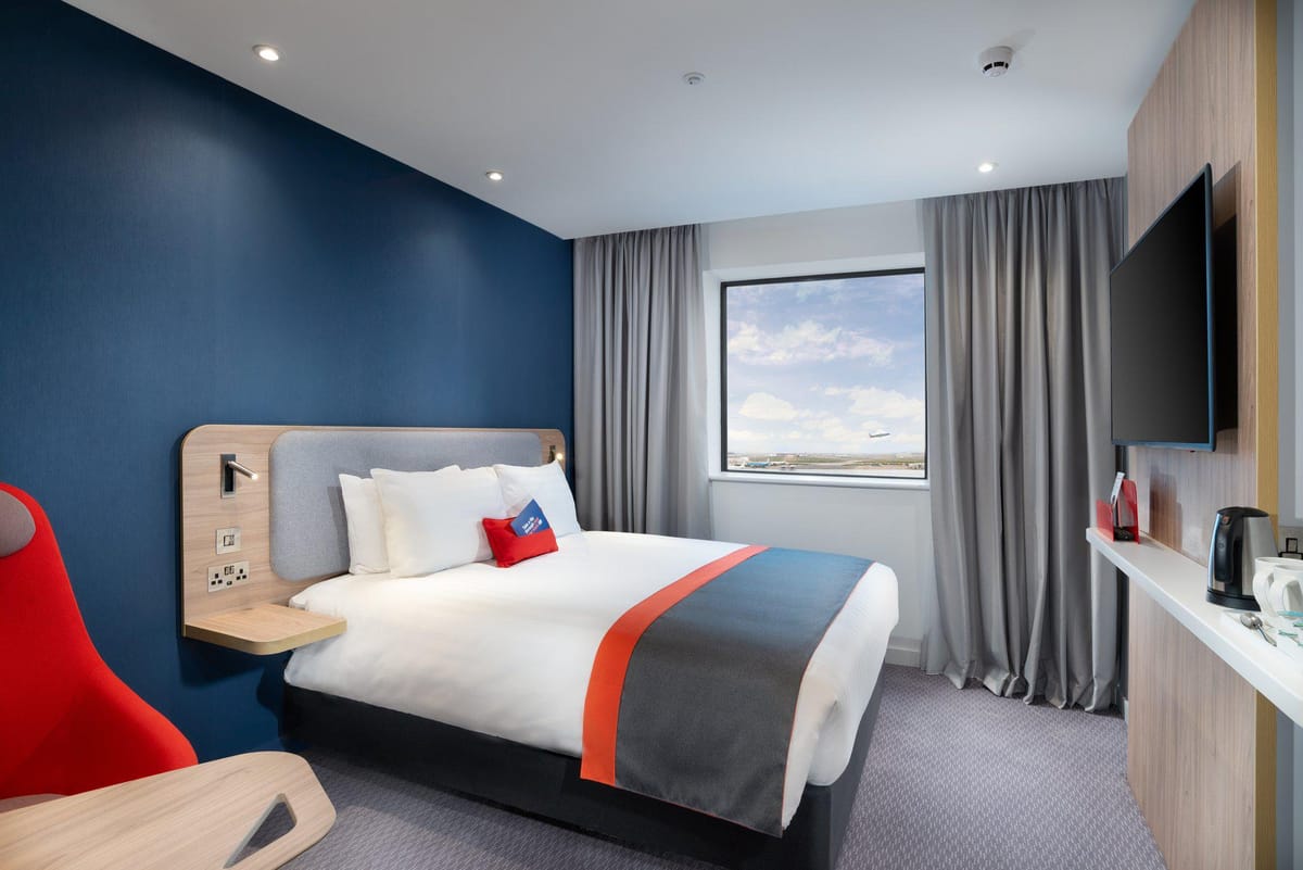 Holiday Inn Express London Heathrow T4 by IHG — 4