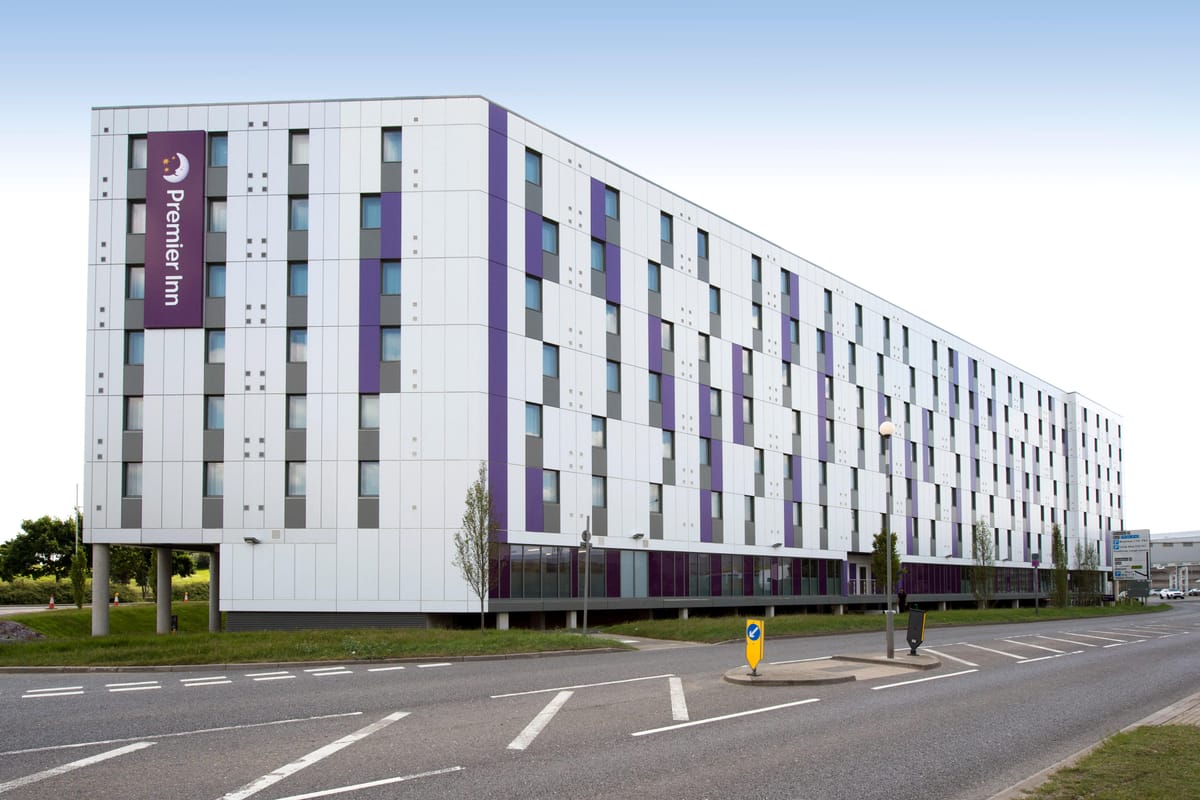 Premier Inn London Heathrow Airport Terminal 4 hotel — 2