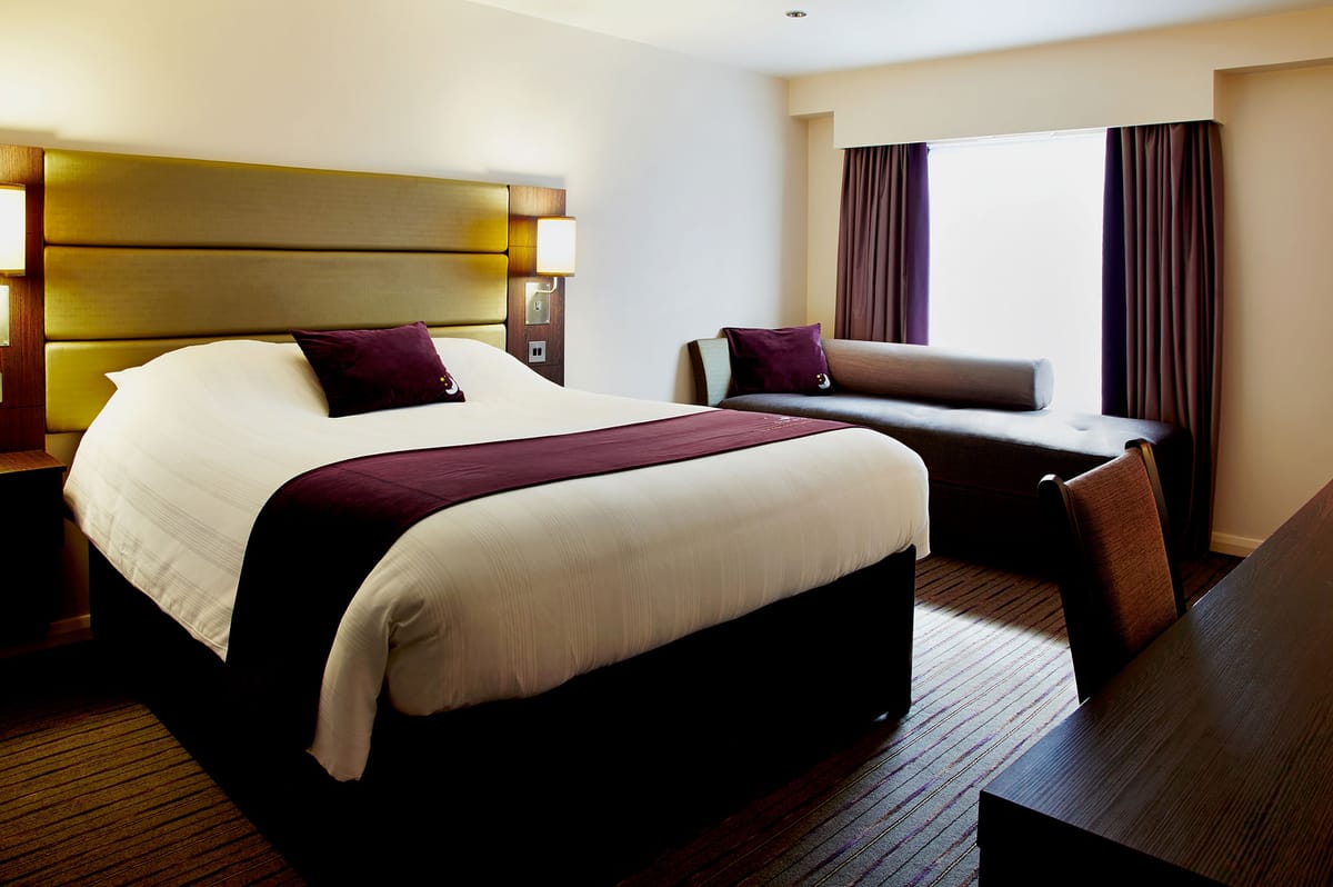Premier Inn Staines-upon-Thames hotel — 5