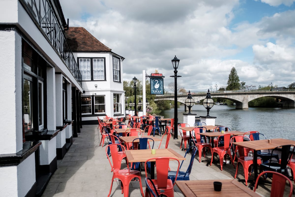 The Swan Hotel, Staines — 2