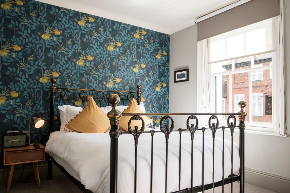 The Swan Hotel, Staines — 5