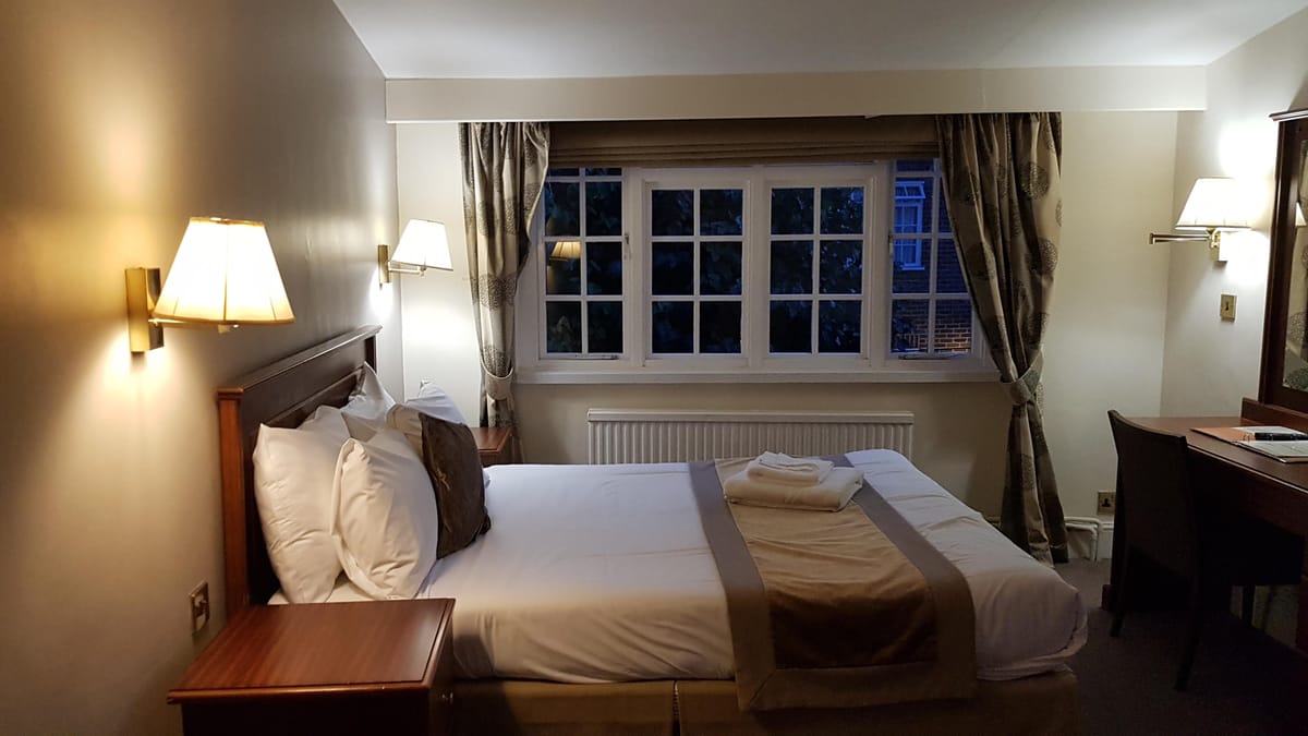Warren Lodge Hotel — 3