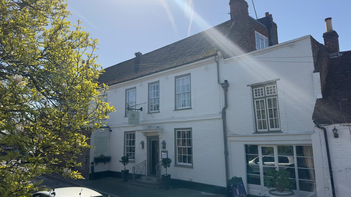 Warren Lodge Hotel — 4