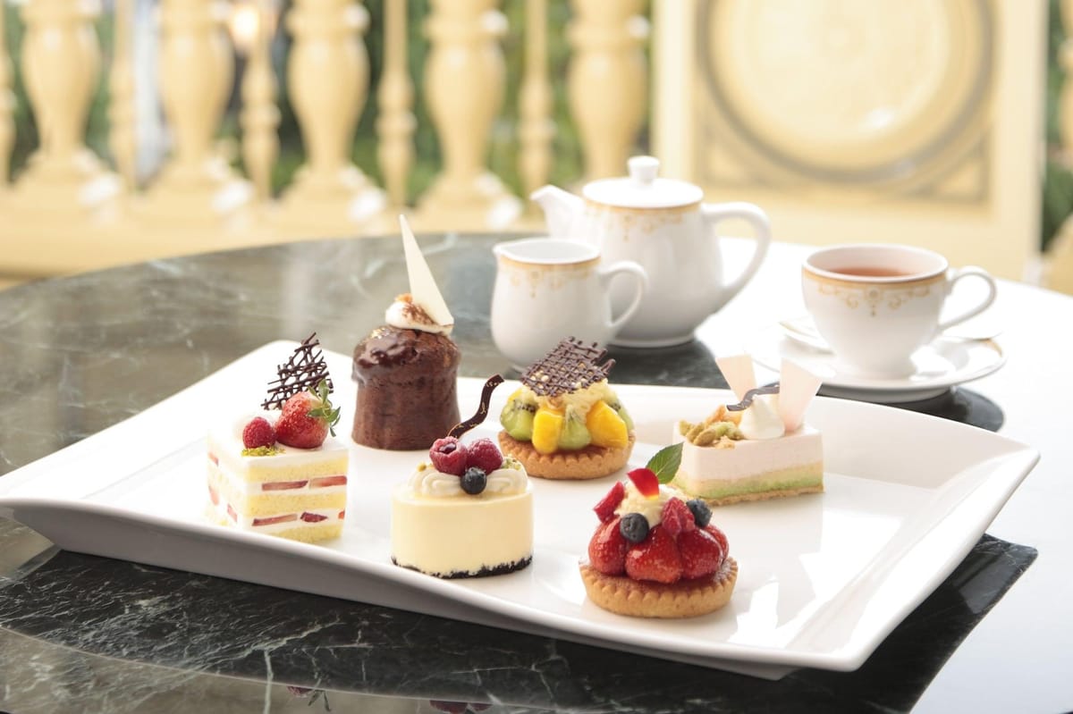 Tokyo Disneyland Hotel — 3