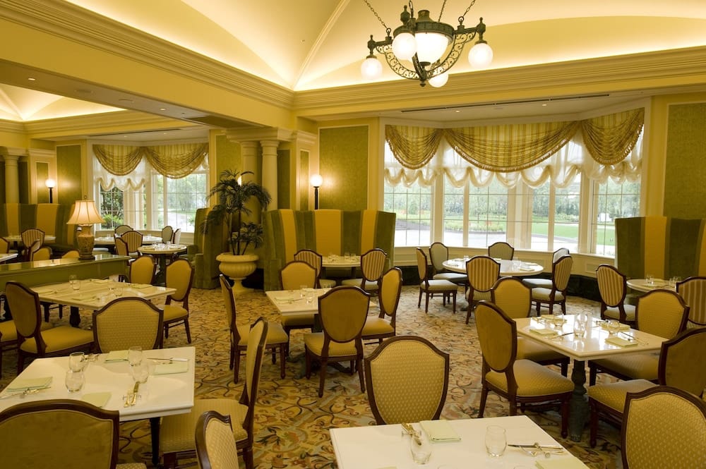 Tokyo Disneyland Hotel — 5
