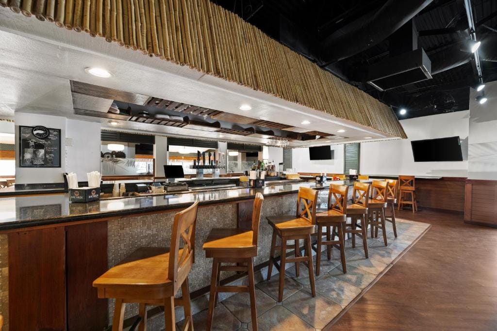 Best Western Orlando Gateway Hotel — 5