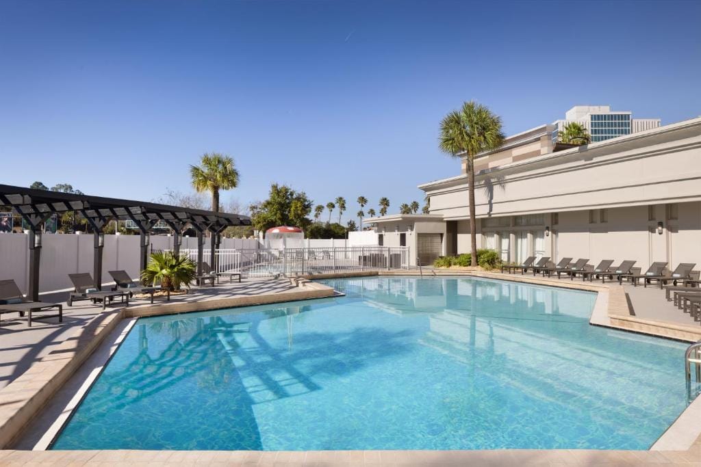 Courtyard by Marriott across Universal Orlando — 2