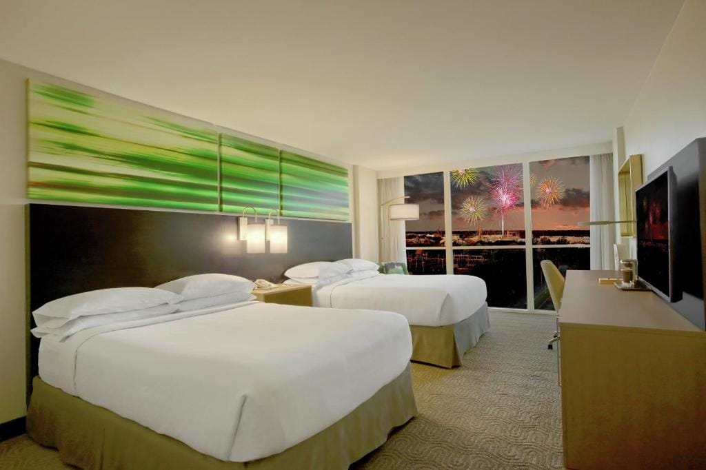 DoubleTree by Hilton at the Entrance to Universal Orlando