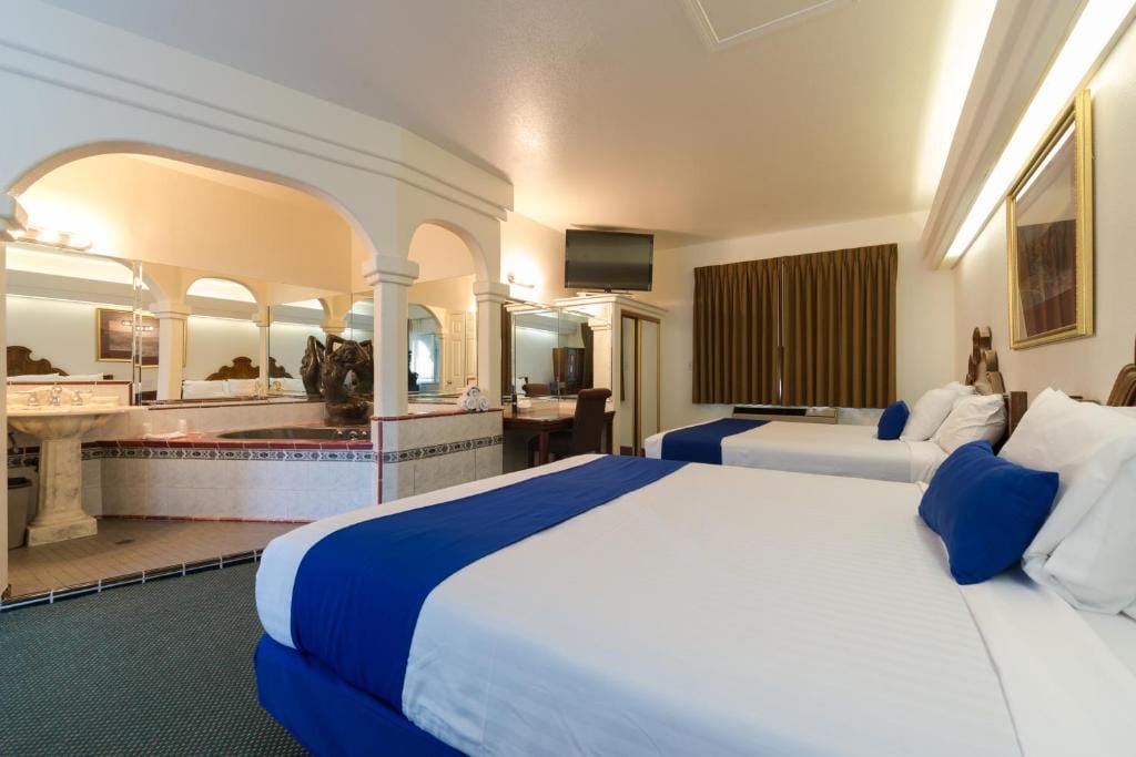 Colony Inn - North Hollywood - Hotel Near Universal Studios — 4
