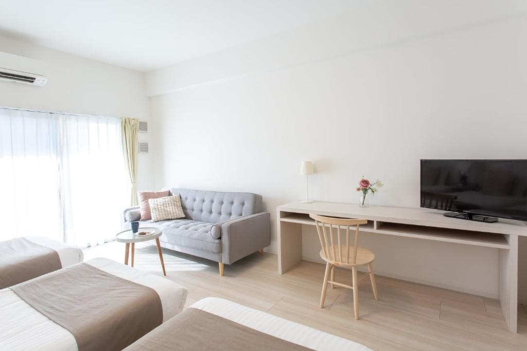 Nedoco Osaka West — 4