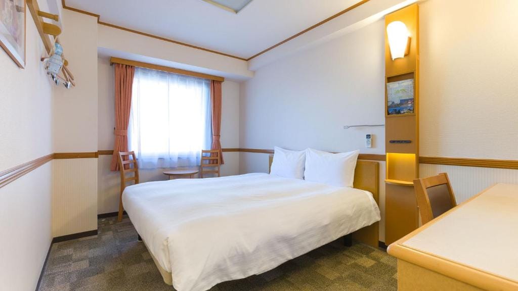 Toyoko Inn Osaka JR Noda Ekimae — 5